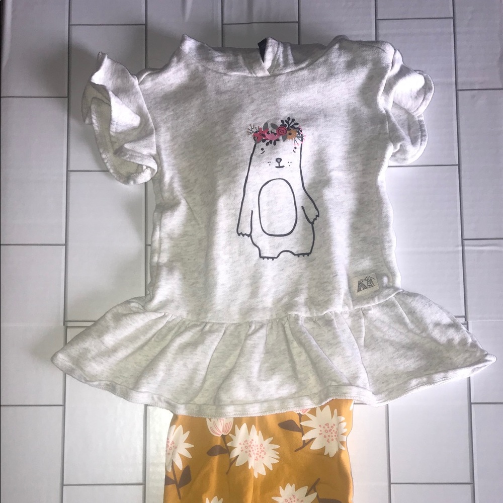 Short sleeve peplum sweatshirt with floral legging